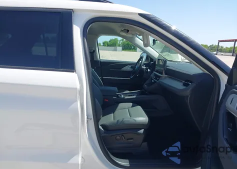 2025 Ford Explorer Active z USA, uszkodzony, nr VIN 1FMUK7DHXSGB84888